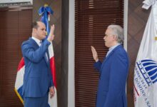 Luis Miguel De Camps juramenta a Adolfo Pérez de León como nuevo director del INABIE