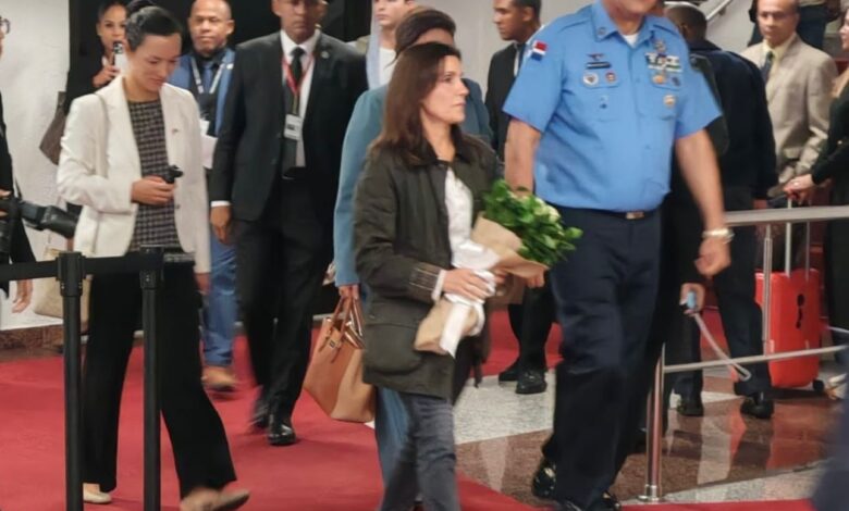 Llega a República Dominican nueva embajadora de Estados Unidos "Leah Francis Campos"