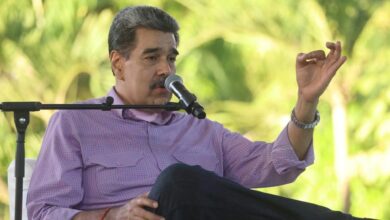 Maduro dice que "persiguen, golpean, desaparecen y torturan" a jóvenes venezolanos en EE.UU.