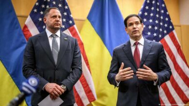Washington y Kiev aseguran que el acuerdo de paz garantizará la "total soberanía" de Ucrania