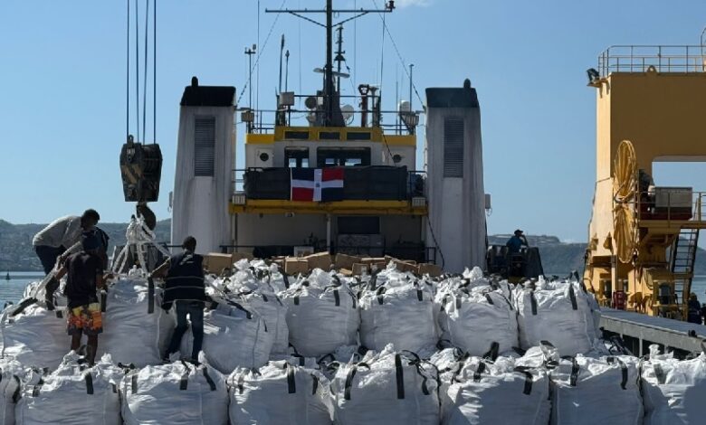 RD entrega de ayuda humanitaria a Jamaica y Cuba tras el paso del huracán Melissa