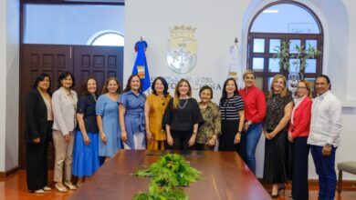 Alcaldía del DN y MUDE acuerdan prevenir violencia de género y promover manejo de residuos