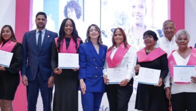 Dirección de Desarrollo Social Supérate gradúa 932 “Mujeres SuperEmprendedoras”