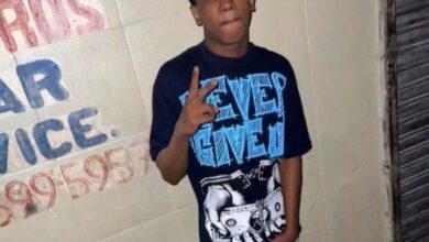 PN persigue dos hombres por muerte de un tercero en Los Mameyes y heridas de balas a otros dos