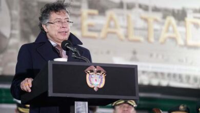 Petro llama a los colombianos a las calles para la defensa de "la soberanía"