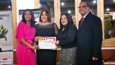 Festival Gastronómico RD Exquisita 2026 reconoce la labor periodística de Sudelka García Martínez en Madrid