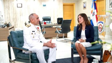 Embajadora de Estados Unidos, Leah Campos, se reúne con el presidente de la DNCD, vicealmirante José Manuel Cabrera Ulloa0