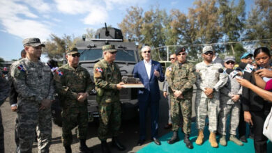 Presidente Abinader entrega equipos militares para fortalecer la seguridad nacional