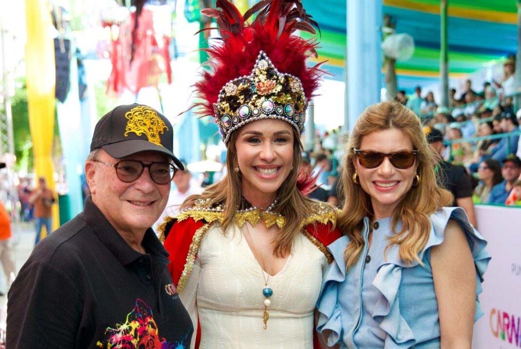 Mariasela Álvarez coronada como Reina Momo del Carnaval de Punta Cana 2026