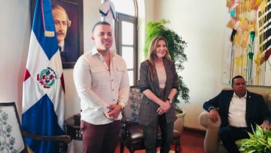 Ayuntamiento del DN declara Munícipe Distinguido al merenguero típico El Blachy