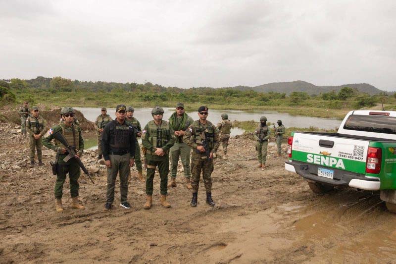 Ministerio de Medio Ambiente interviene el río Haina para recuperar su cauce