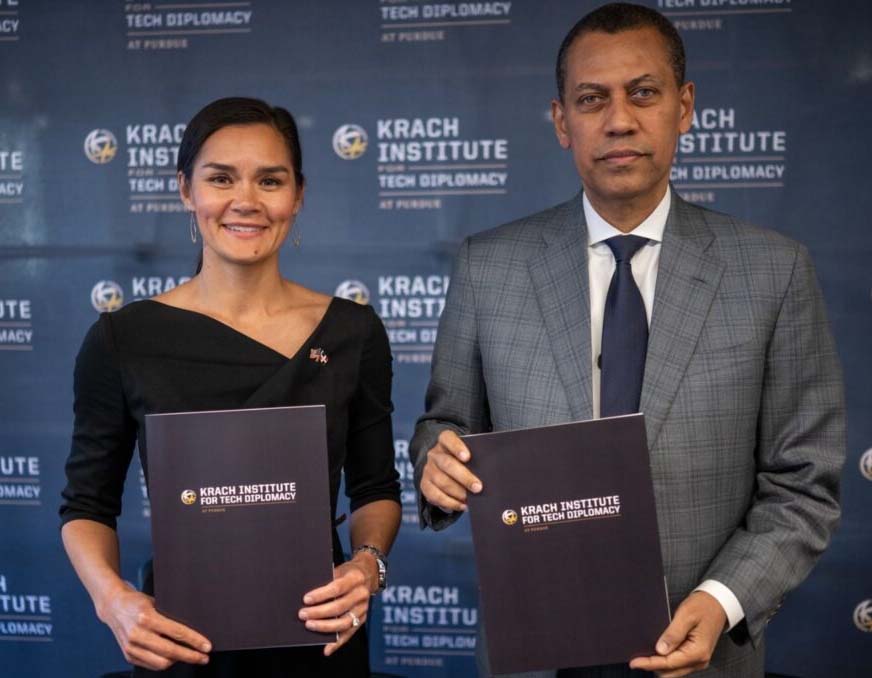 Indotel firma acuerdo con el Krach Institute de Purdue para fortalecer diplomacia tecnológica de RD