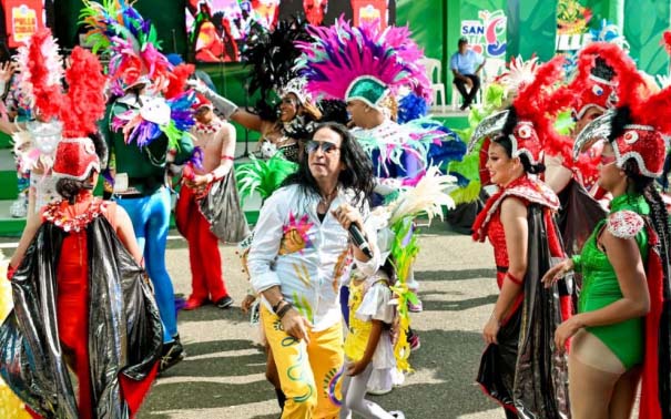 Santiago despide su Carnaval 2026 con multitudinario cierre en el parque Central