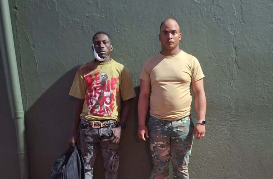 Segundo teniente del Ejército es enviado a la justicia por transportar haitiano indocumentad