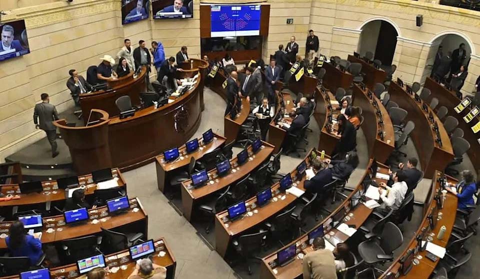 Los partidos de Petro y Uribe serán las principales fuerzas del Senado colombiano