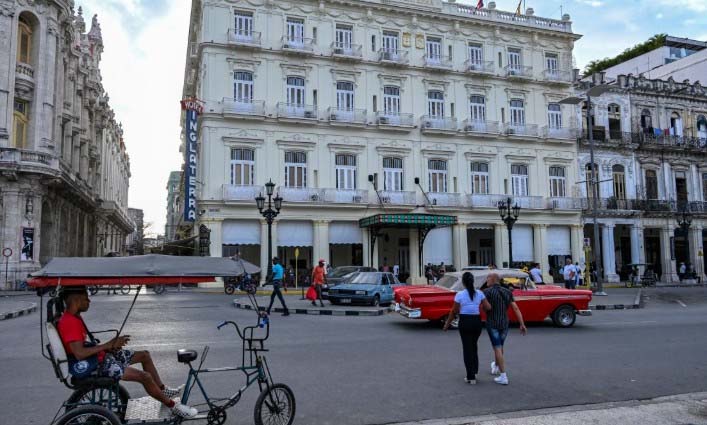 Cuba permitirá a sus ciudadanos en el exterior invertir en el sector privado