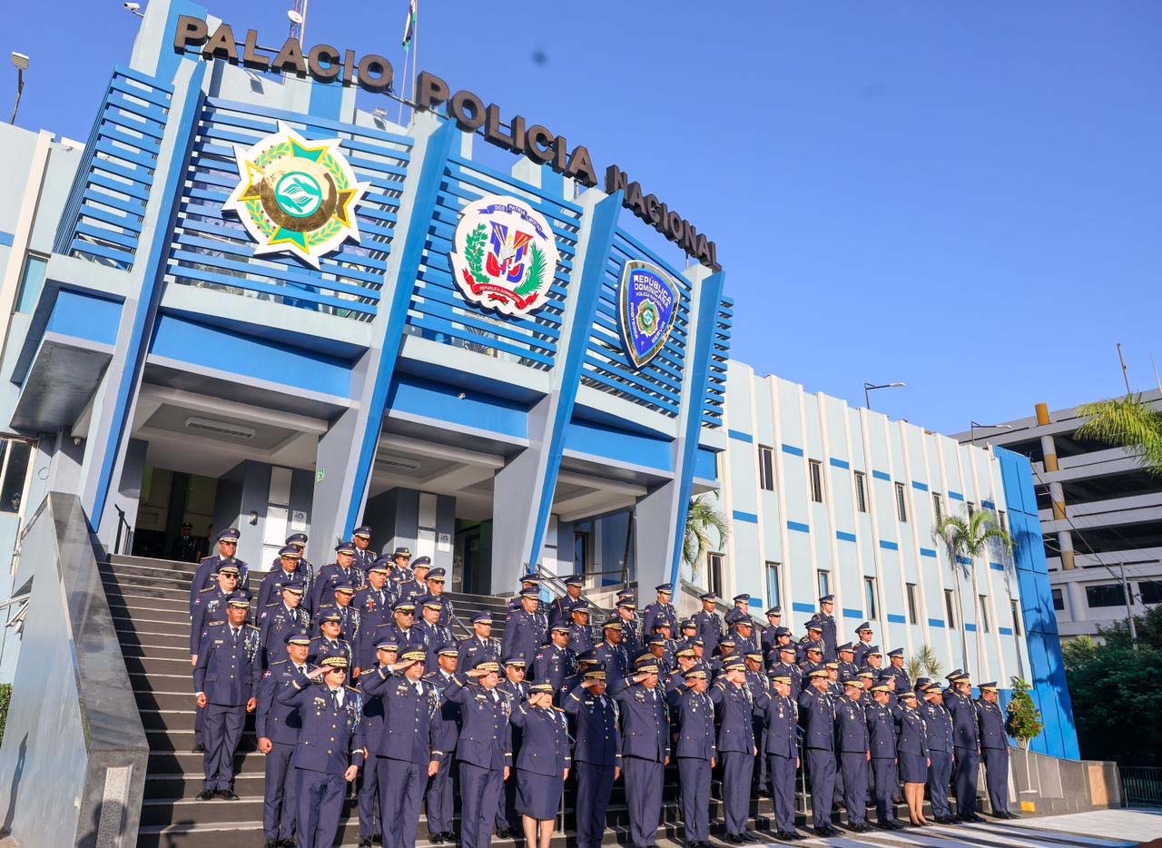 Policía Nacional inicia actos protocolares por su 90 aniversario encabezados por su director general