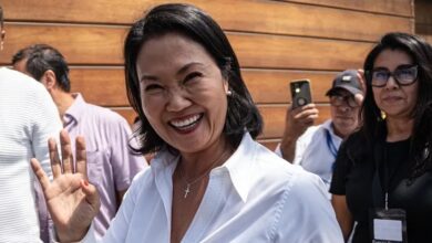 Keiko Fujimori encabeza los sondeos a boca de urna de la elección presidencial en Perú