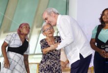 Abinader escucha a 6,000 familias y reafirma su apoyo a Supérate