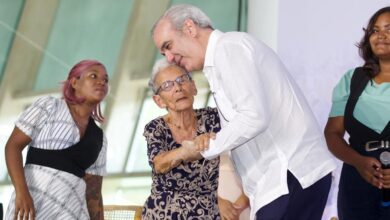 Abinader escucha a 6,000 familias y reafirma su apoyo a Supérate