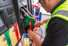 Clausuran gasolinera en Montecristi tras detectar combustible adulterado