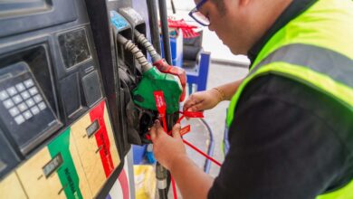 Clausuran gasolinera en Montecristi tras detectar combustible adulterado