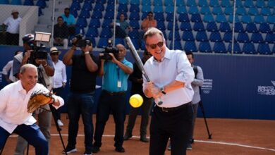  Ito  Bisonó entrega remozado Estadio de Softball A del COJPD