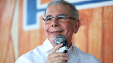 Danilo Medina vaticina derrota del PRM en 2028: “No ganan ni con el Papa”