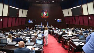 Diputados aprueban proyecto que permitiría multas, arrestos y cierres durante estados de emergencia